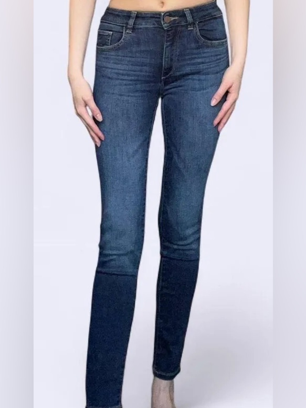 DL1961 Women's Dark Indigo mid rise, Insta sculpt “Danny” Skinny Jeans- size 27